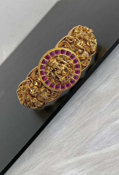 Antique gold tone kemp stone lakshmi openable kada/bracelet dj-54852