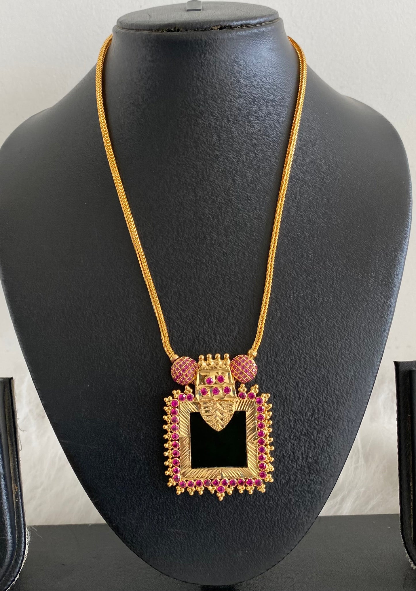 Gold tone pink-green stone kerala style necklace dj-54448