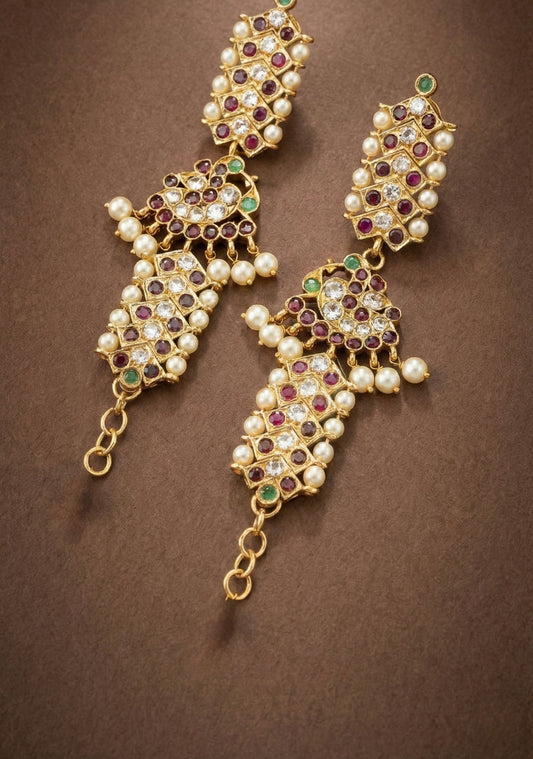 Gold tone precious kemp-green-white pearl peacock ear side chain dj-51452