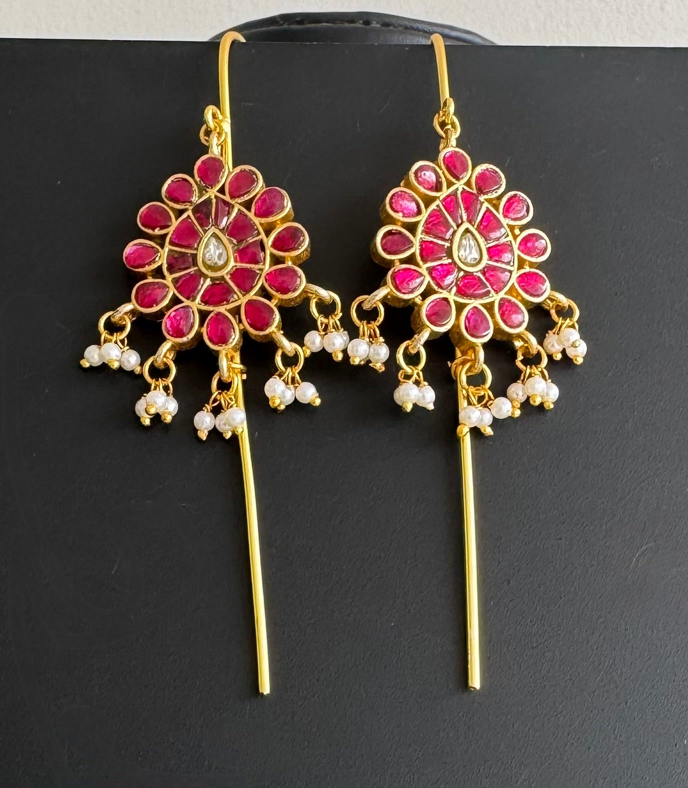 Gold tone pink kundan jadau thilak bugadi earrings dj-51140