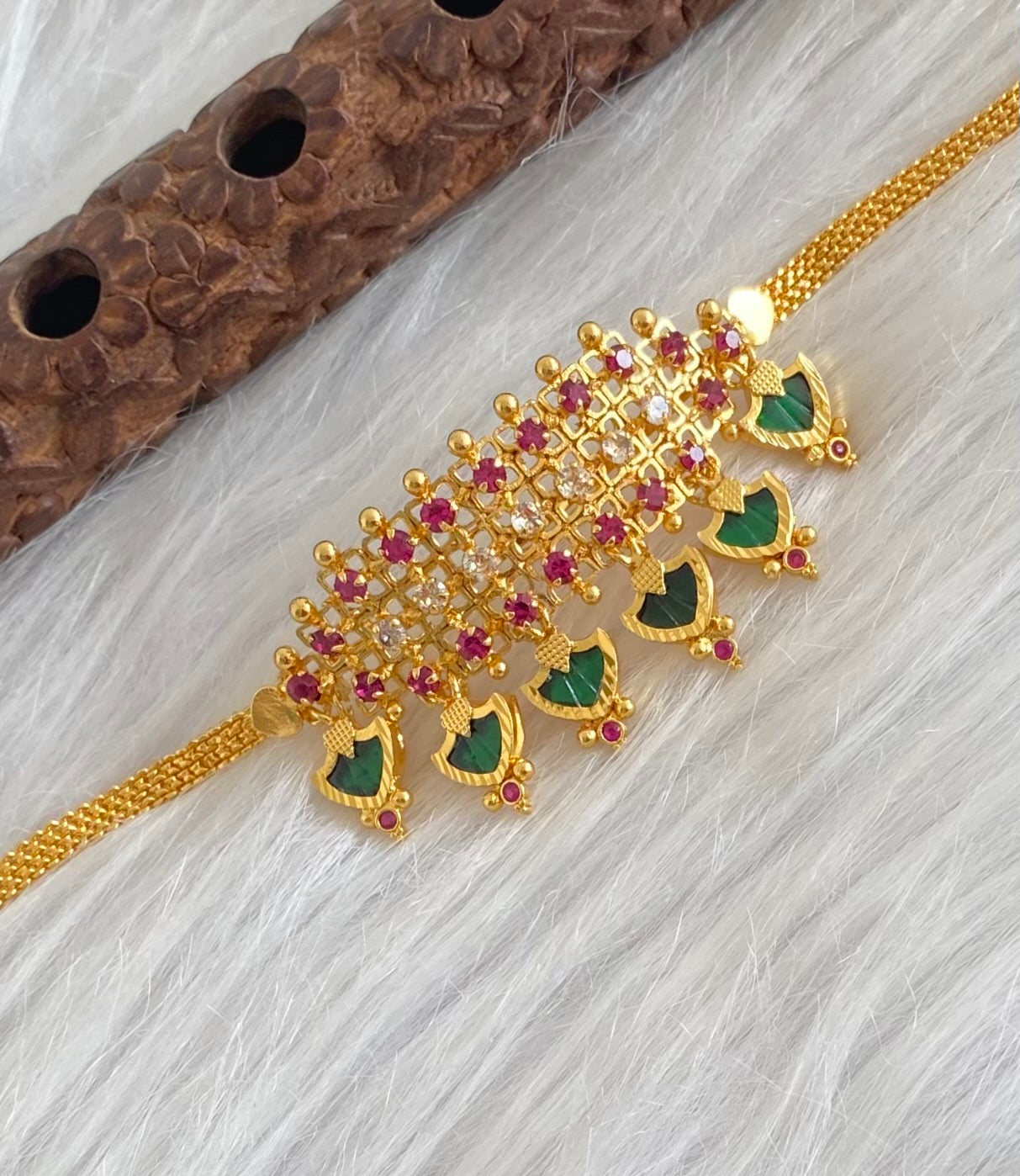 Gold tone kerala style pink-green-white palakka choker necklace dj-54131