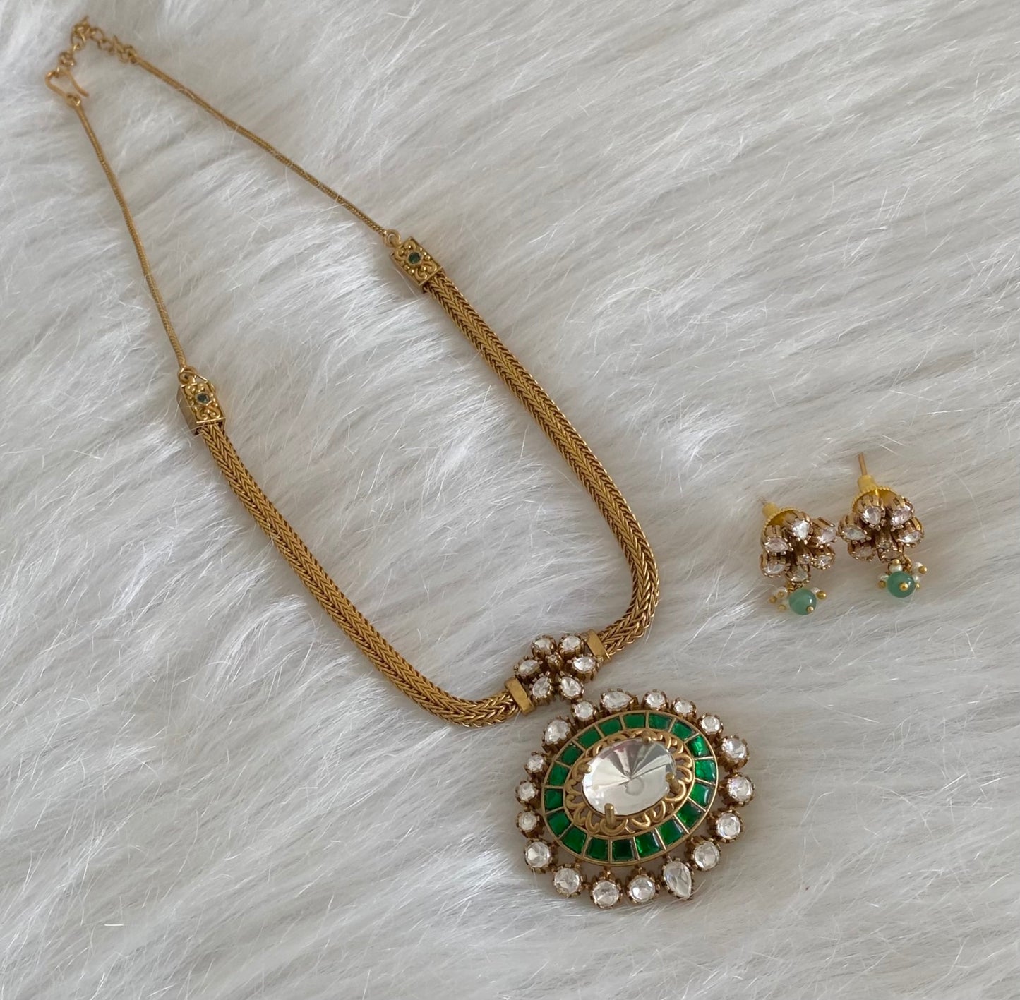 Antique gold tone green-white kundan jadau necklace set dj-54433