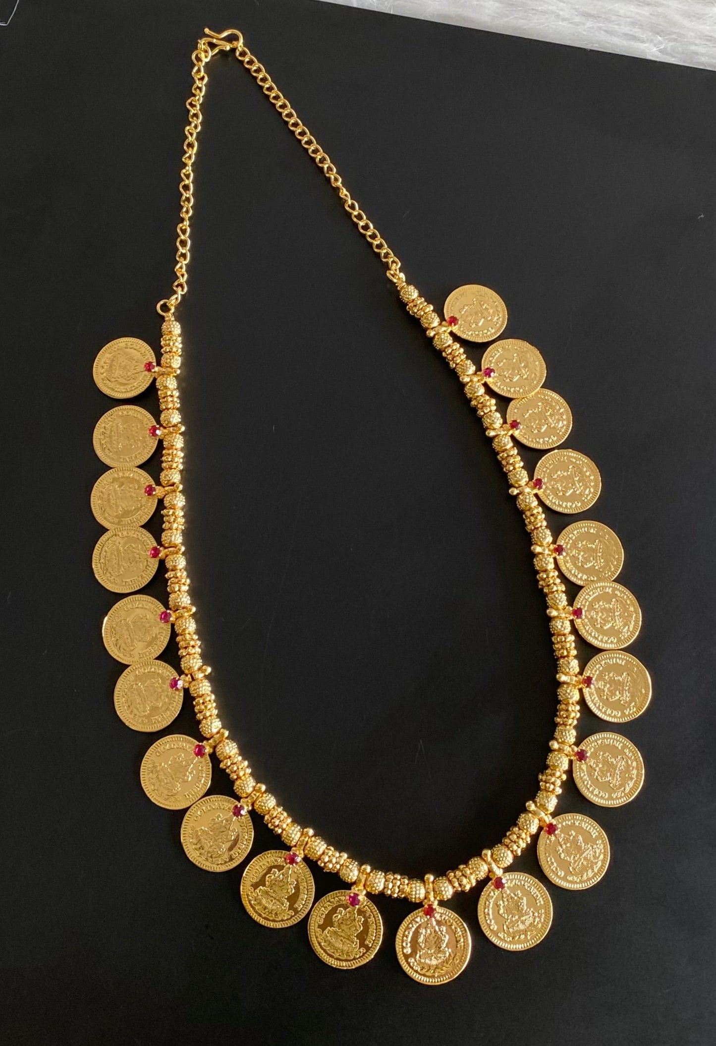 Gold tone pink stone lakshmi coin mid/length necklace dj-54137