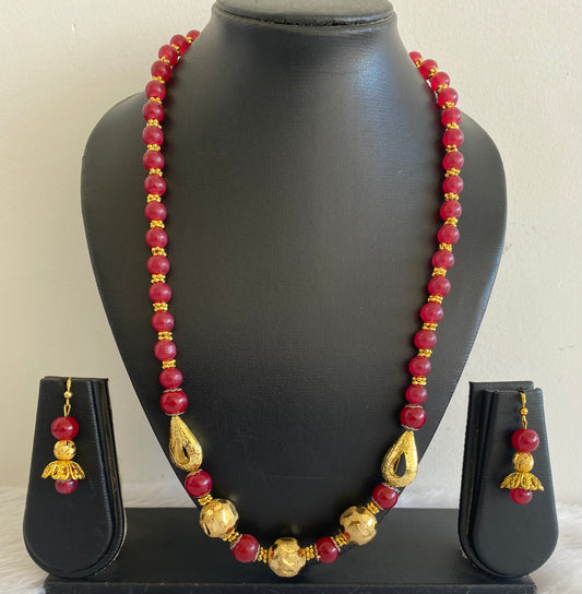 Gold tone Maroon beaded Necklace Set- DJ16882
