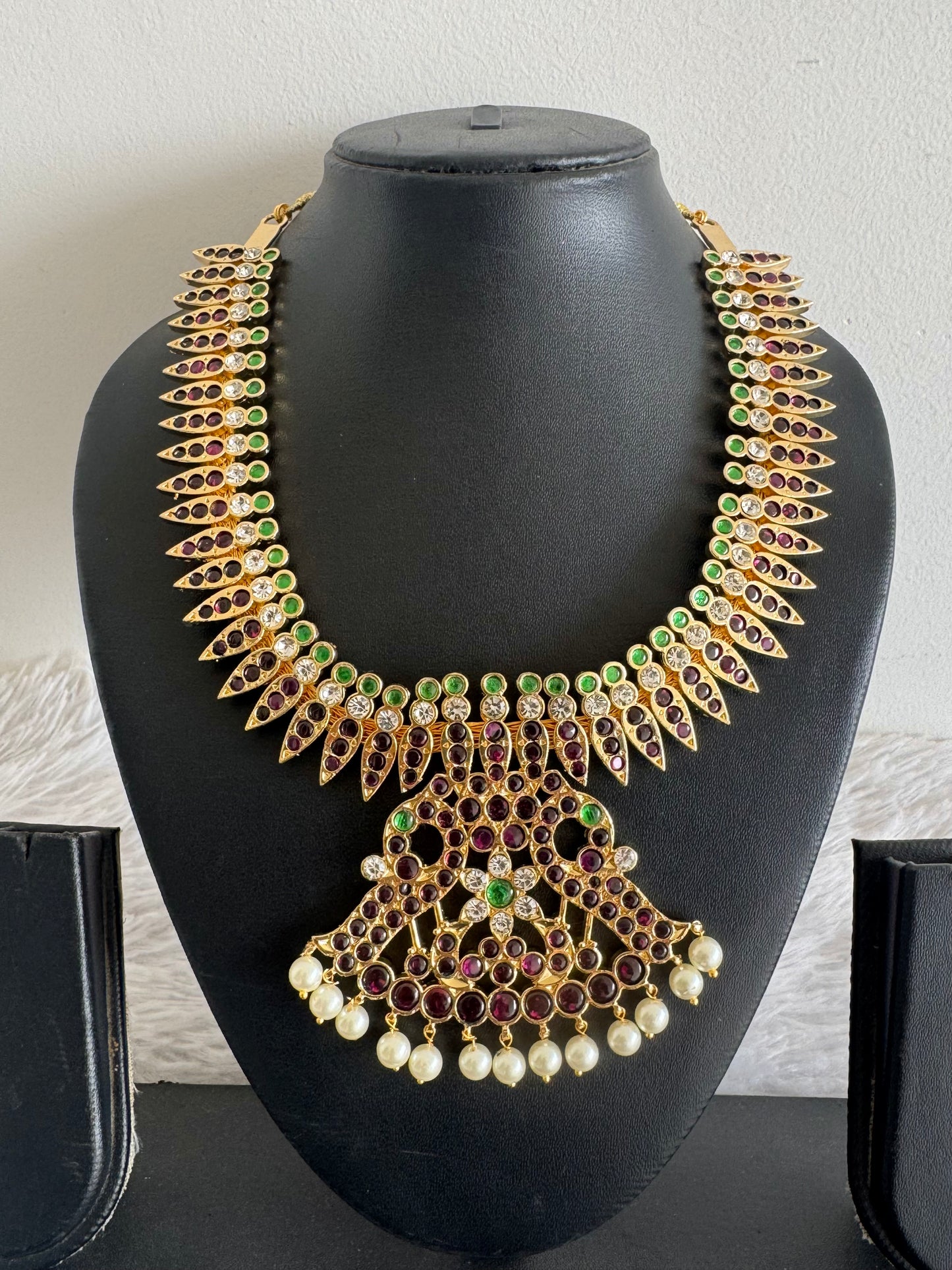 Gold tone precious kemp pearl peacock necklace dj-52002
