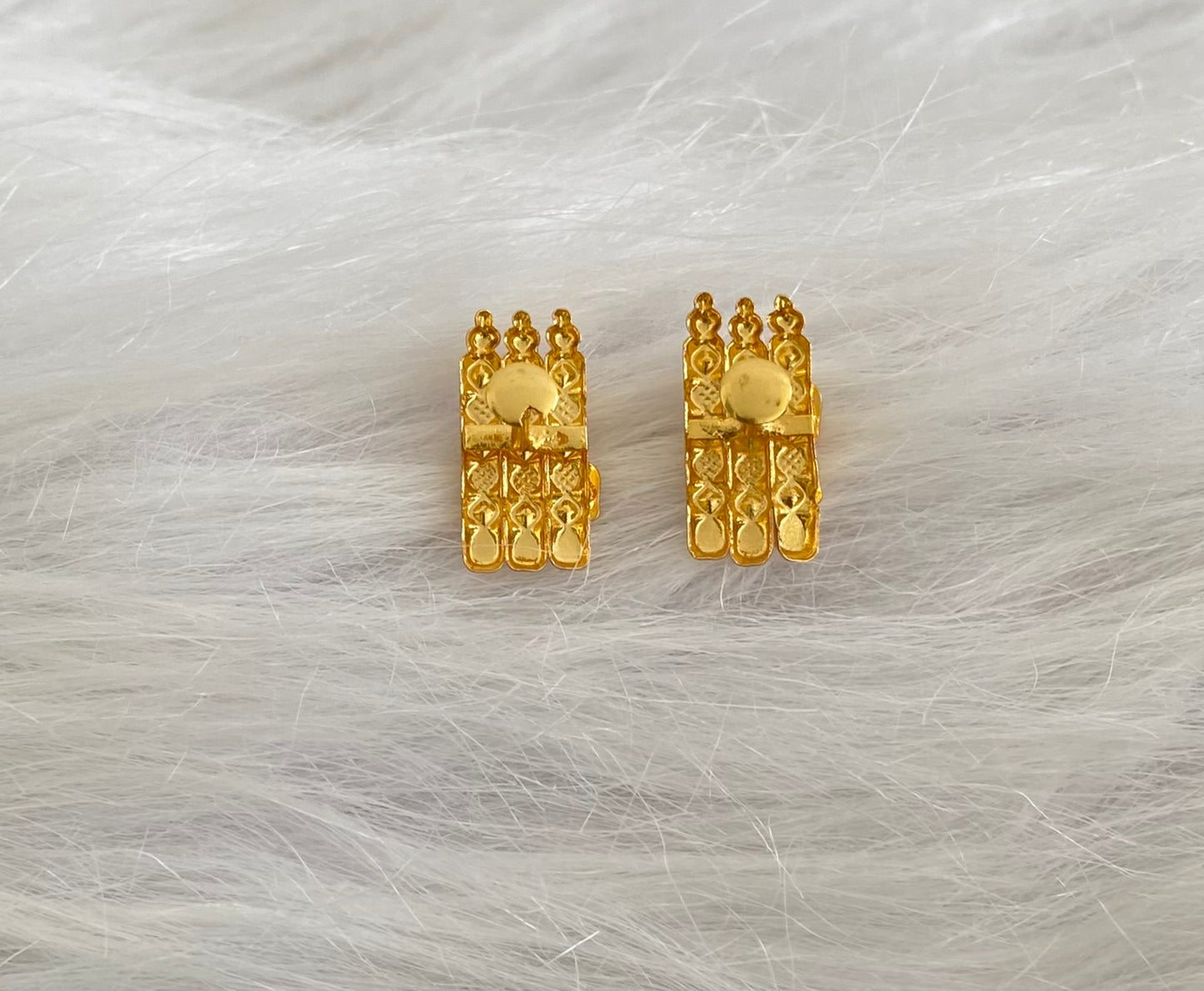 Gold tone kerala style elakka thali earrings dj-54108