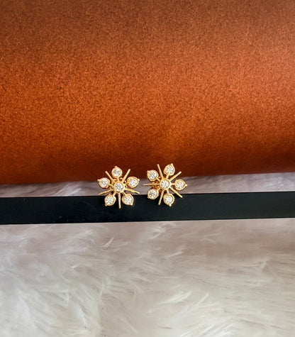 Gold tone AD white flower stud/earrings dj-53274