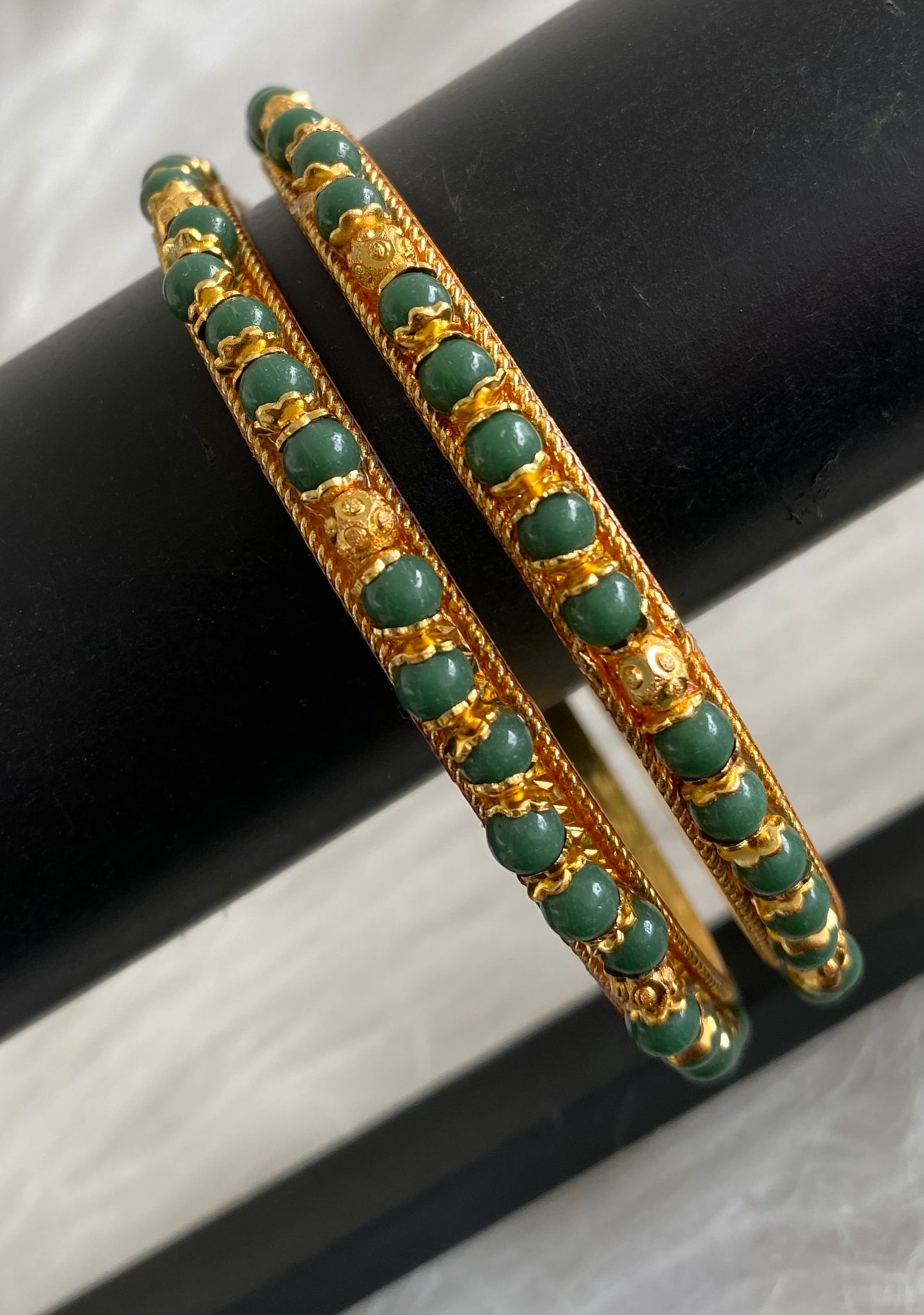 Gold tone green beaded bangles (2.10) dj-53700