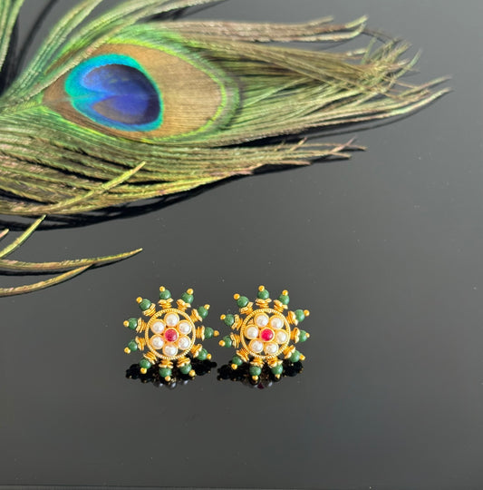 Gold tone pink-green-pearl round beaded stud/earrings dj-51598