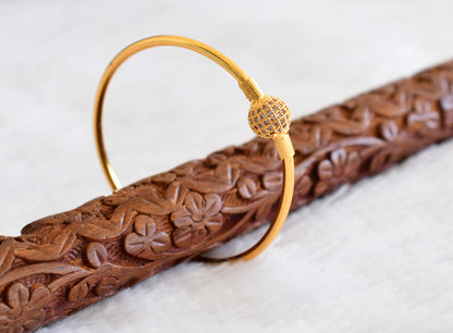 Gold tone cz white ball single bangle(2.4)dj-52991