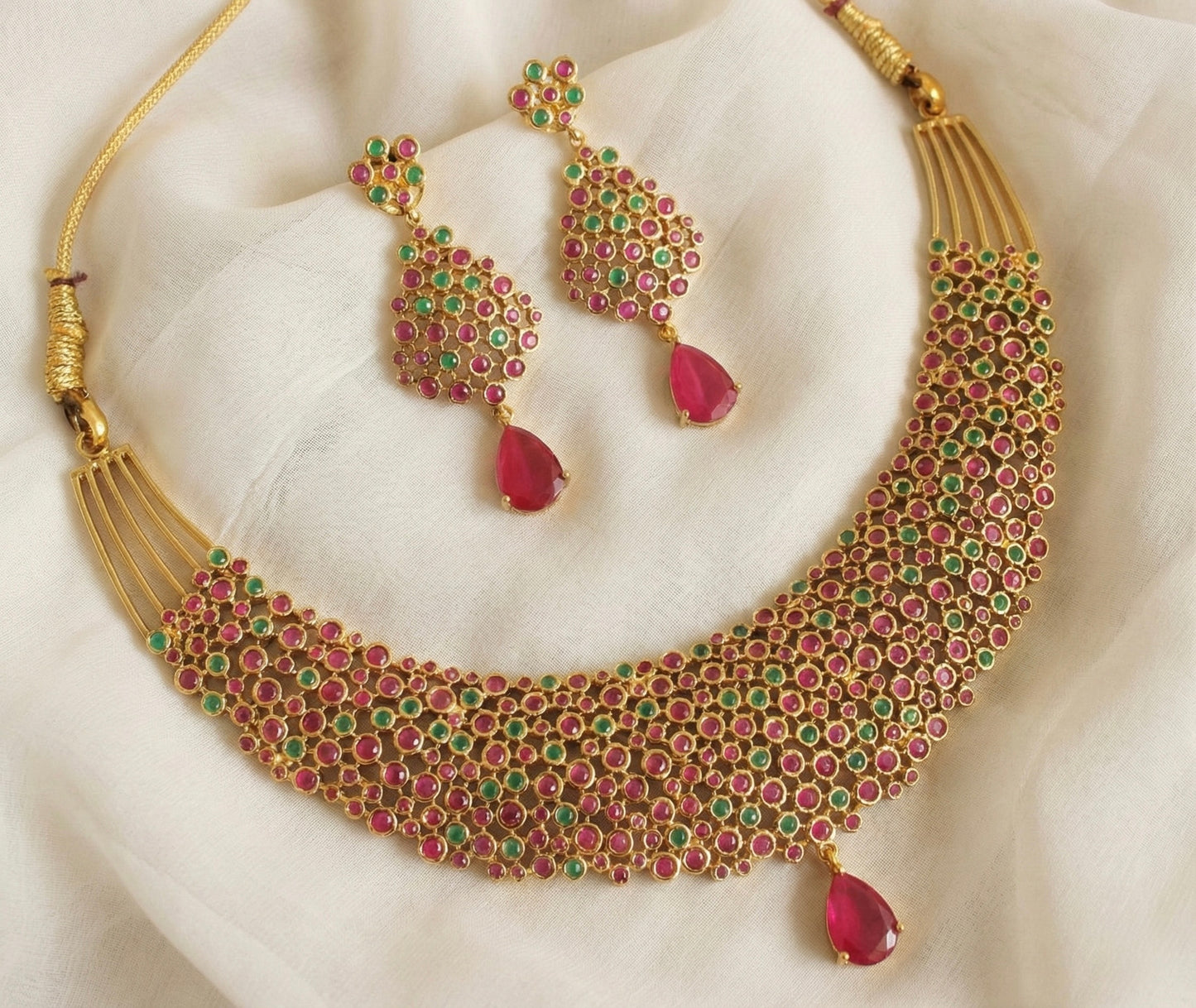 Gold tone AD ruby-green necklace set DJ17761