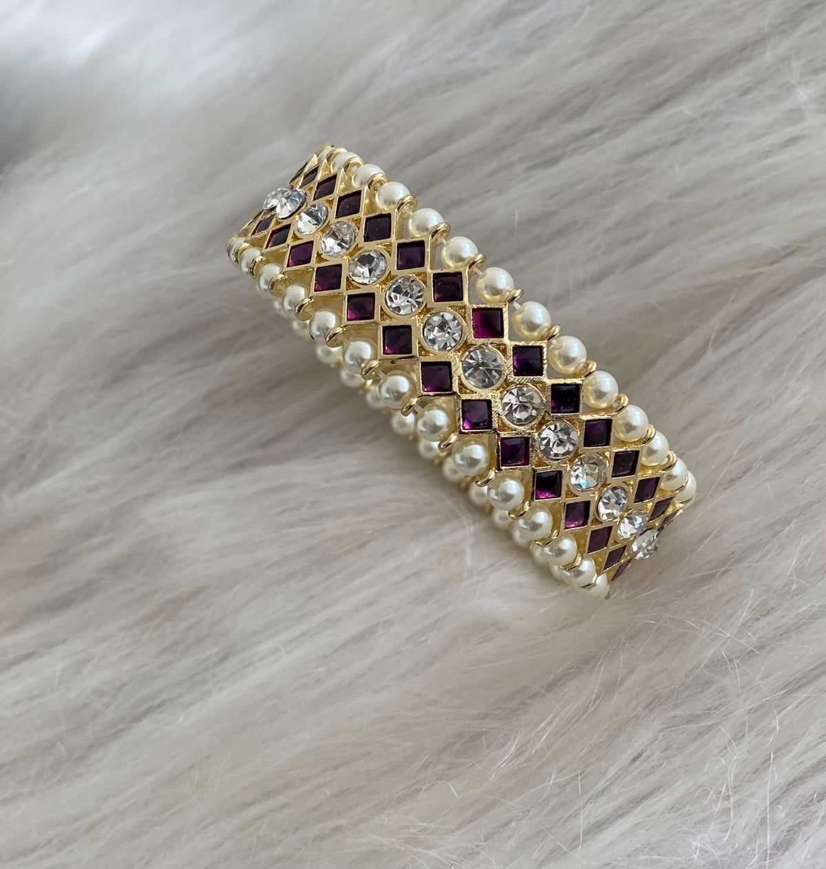 Gold tone precious kemp-white pearl screw single bangle(2.6) dj-54776
