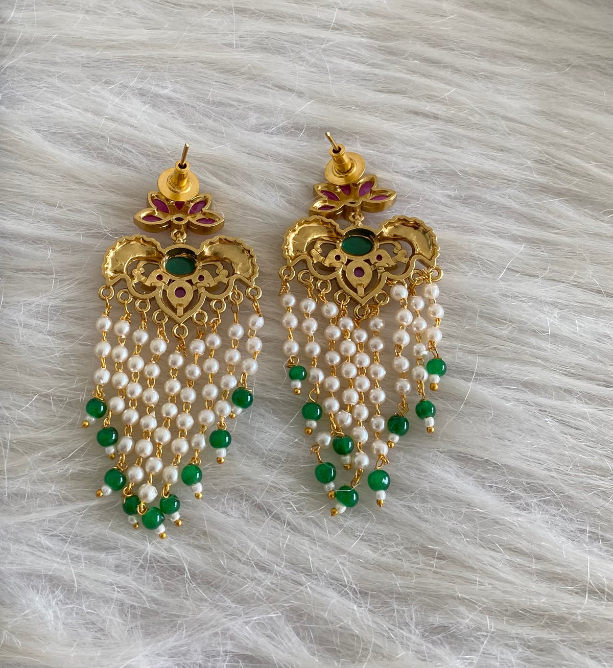 Antique gold tone kemp-green stone flower pearl green beaded earrings dj-54643