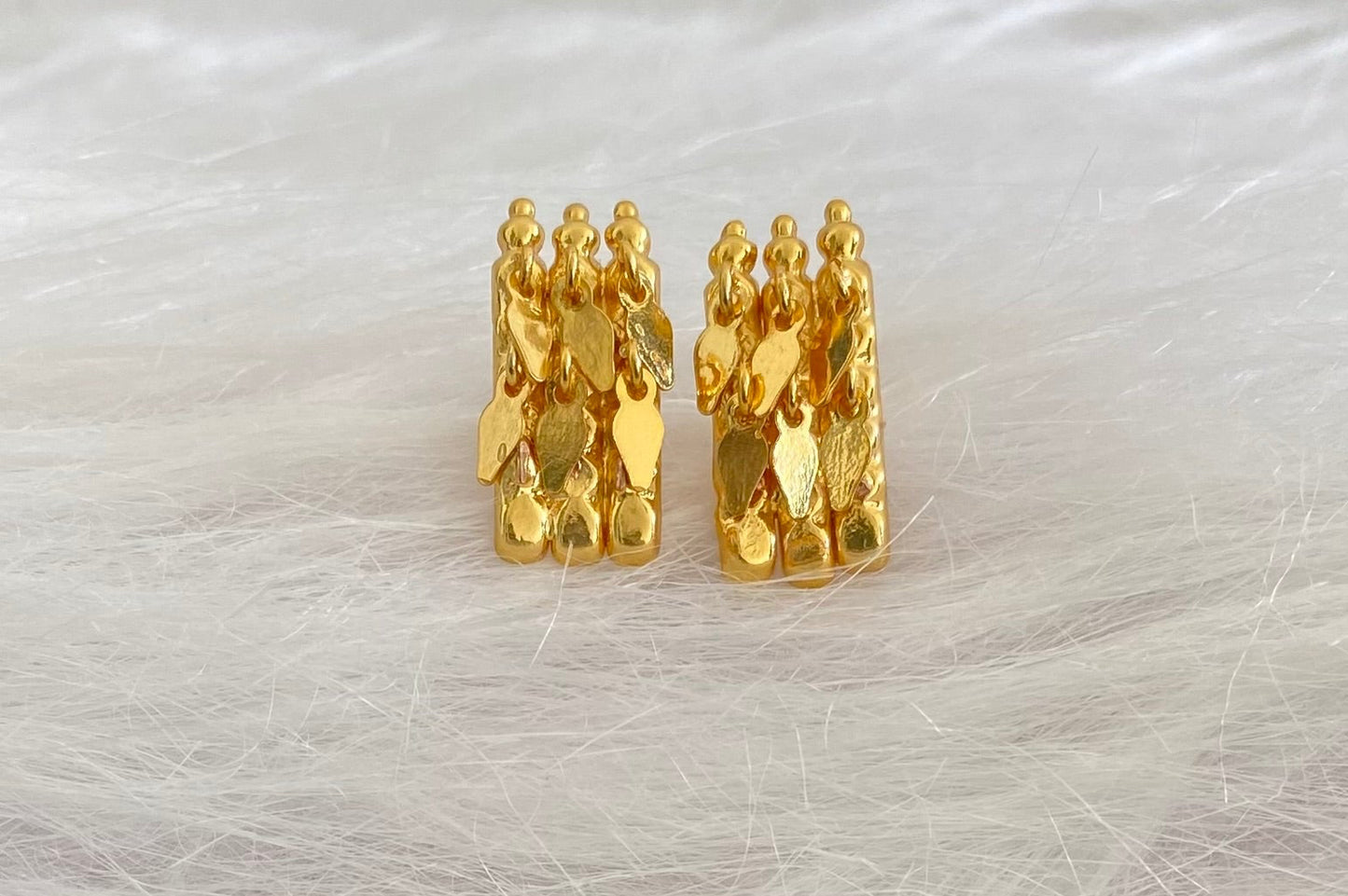 Gold tone kerala style elakka thali earrings dj-54108
