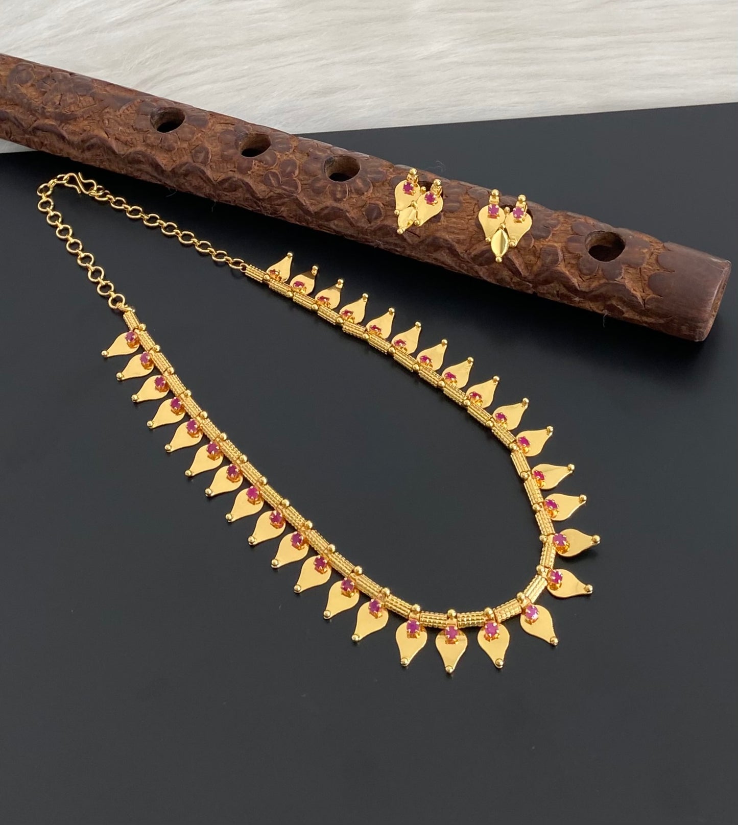 Gold tone kerala style thali kootam necklace set dj-54538