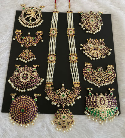 Gold tone precious kemp-green-white pearl haar with 9 interchangeable pendants dj-53379