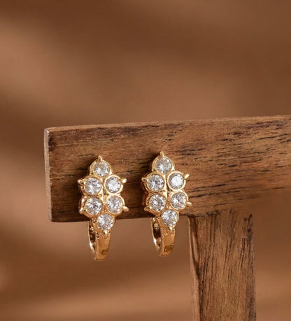 Gold tone AD white stone stud/earrings dj-52778