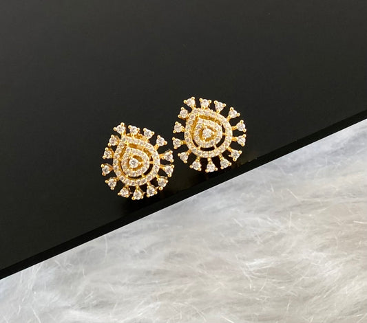 Gold tone cz white stone small stud/earrings dj-54634