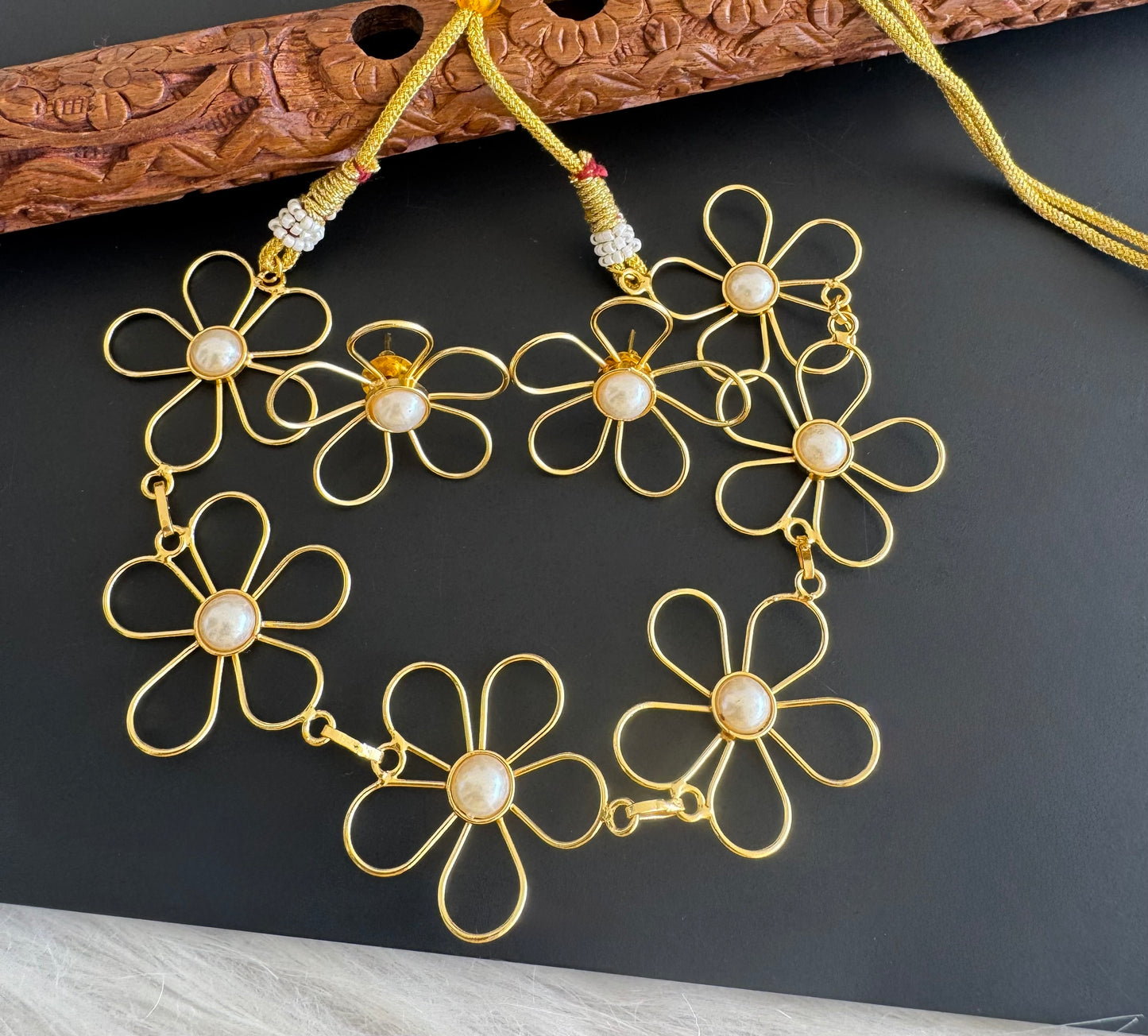 Gold tone pearl flower hasli necklace set dj-51249