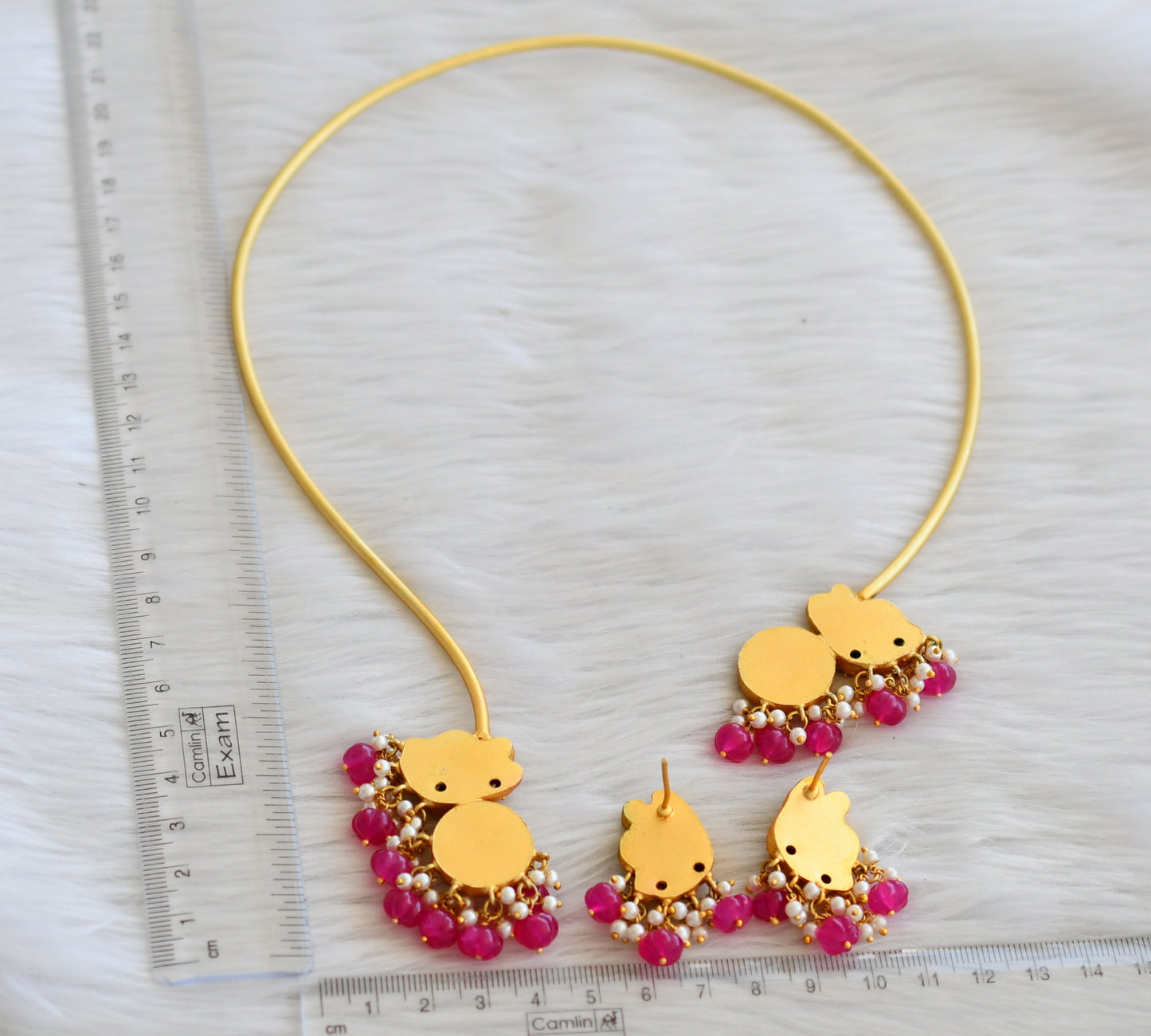 Matte finish pink-white pumpkin bead peacock kundan jadau hasli necklace set dj-45276