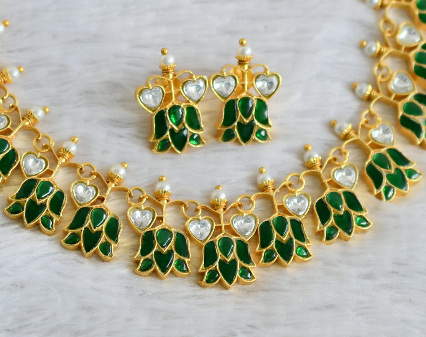 Gold tone green-white kundan jadau lotus necklace set dj-48728