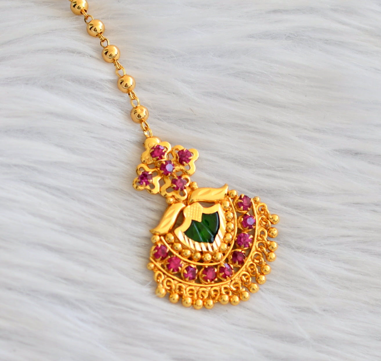 Gold tone pink-green palakka kerala style tikka dj-45285