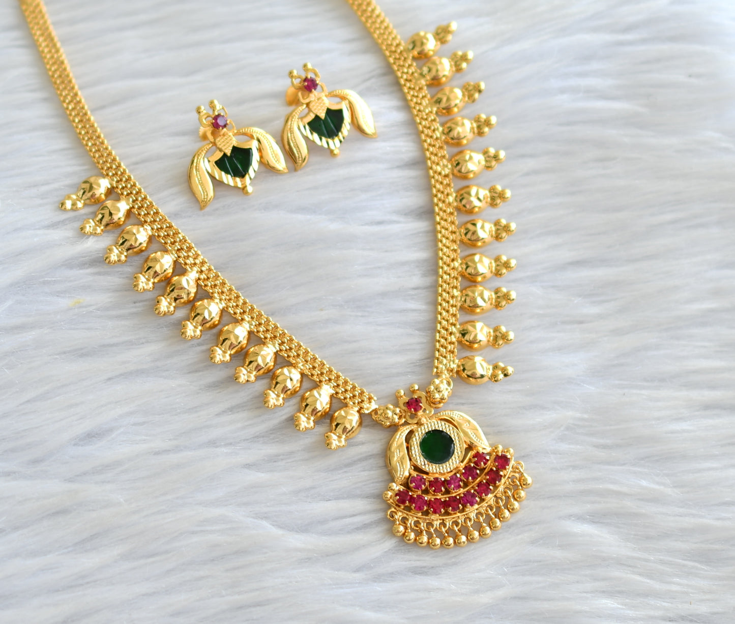 Gold tone Pink-green Necklace With Palakka Earrings dj-32549