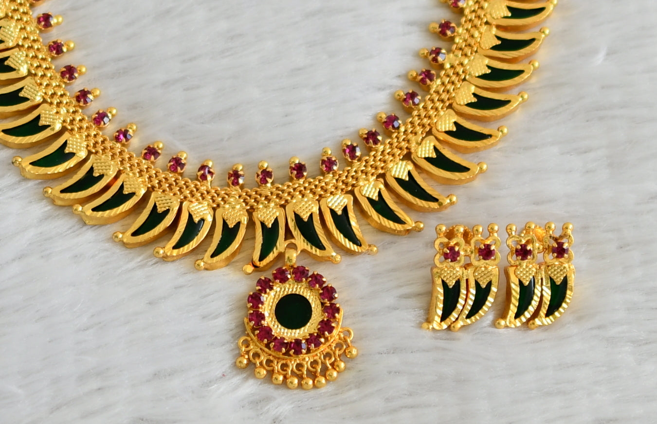 Gold tone pink-green kerala style pulinagam ( tiger nail) necklace set dj-48765