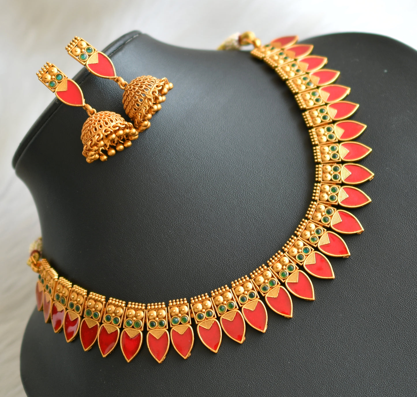 Matte finish red-green nagapadam Kerala style necklace set dj-42349