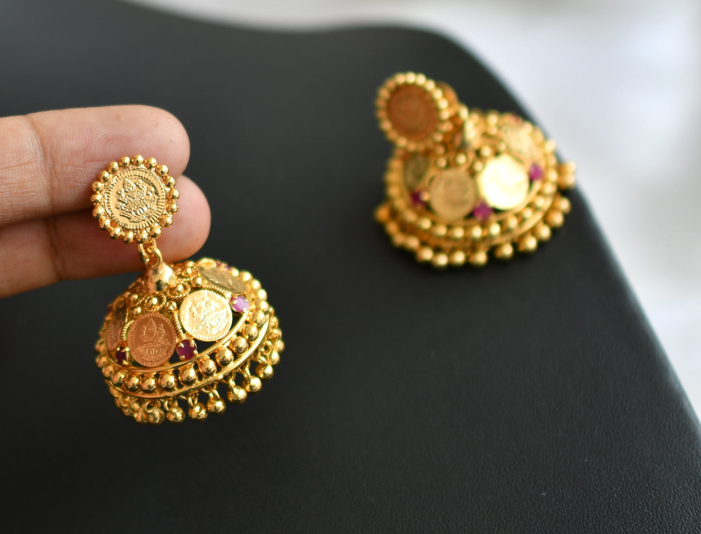 Gold tone pink stone Lakshmi coin Kerala style necklace set dj-42351