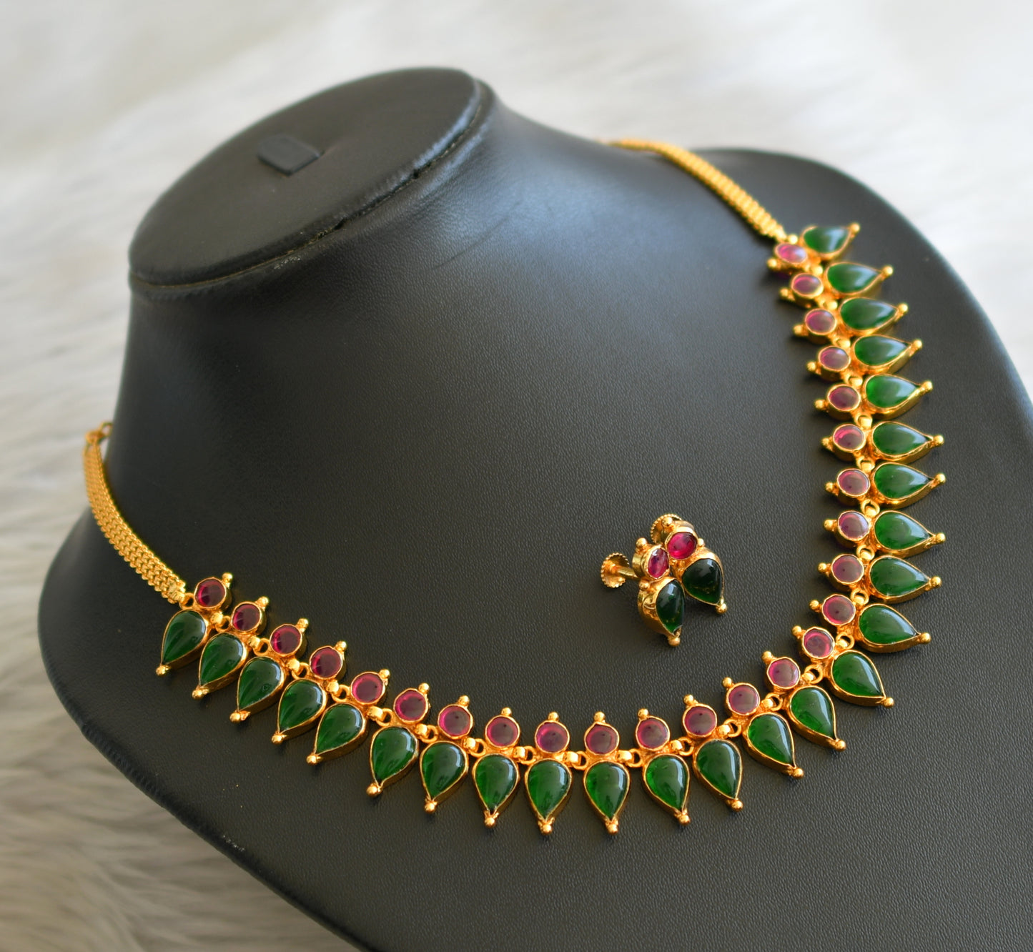 Gold look alike Gopi shape pink-green necklace set dj-36052