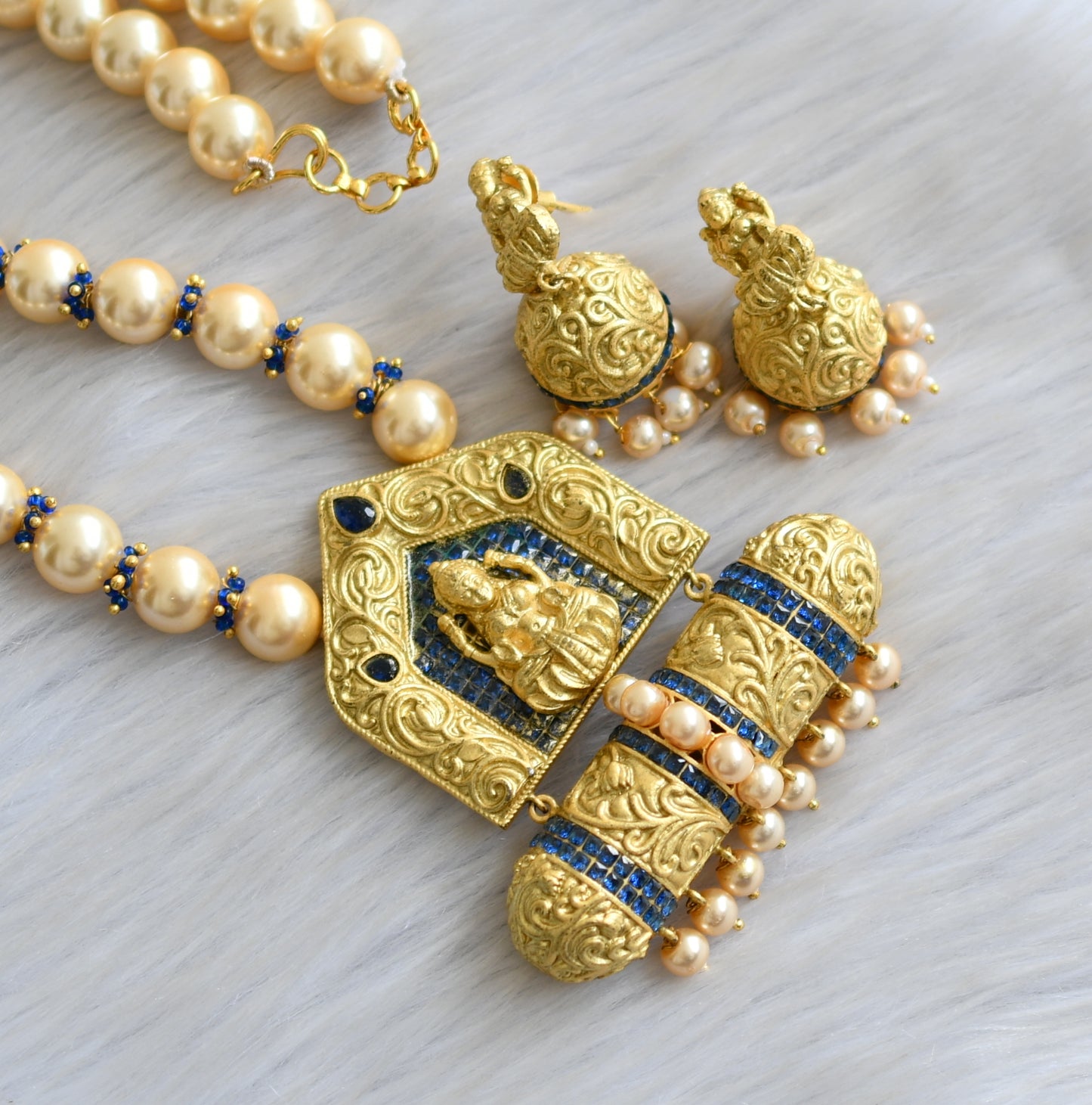 Matte finish blue stone pearl Lakshmi necklace set dj-42345