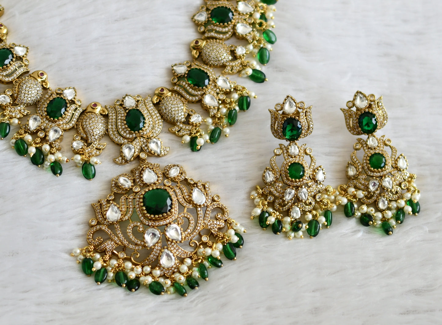 Antique gold tone cz green-white green beaded victorian big parrot-lotus  necklace set dj-48745