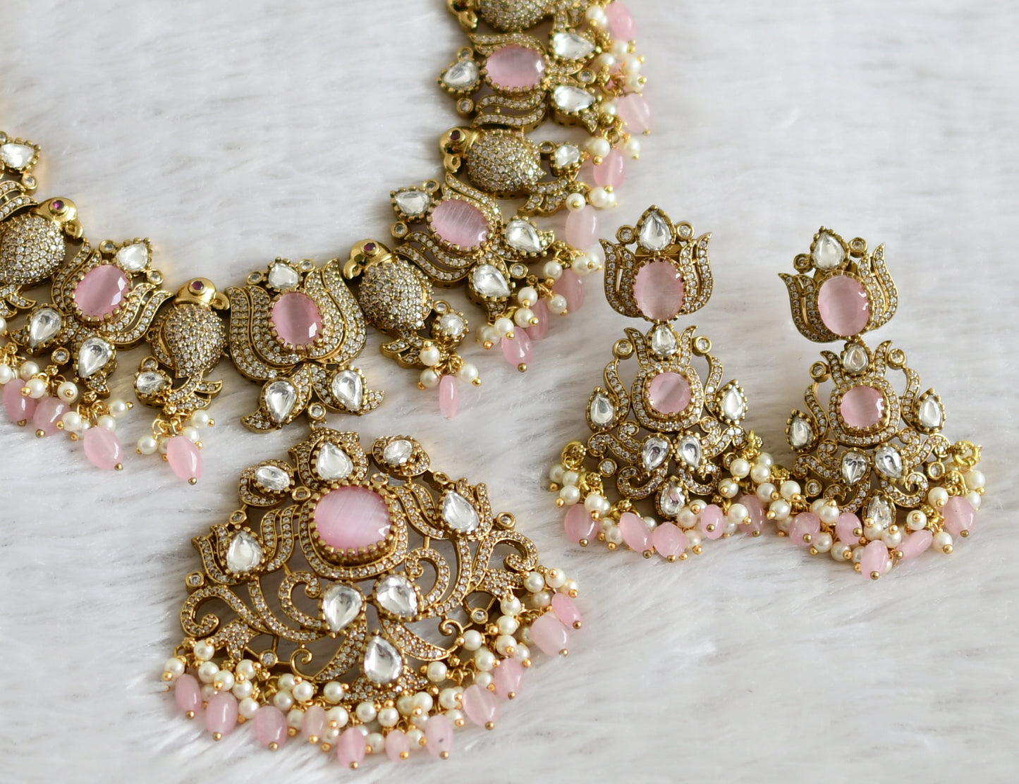 Antique gold tone cz baby pink-white beaded victorian big parrot-lotus necklace set dj-48747