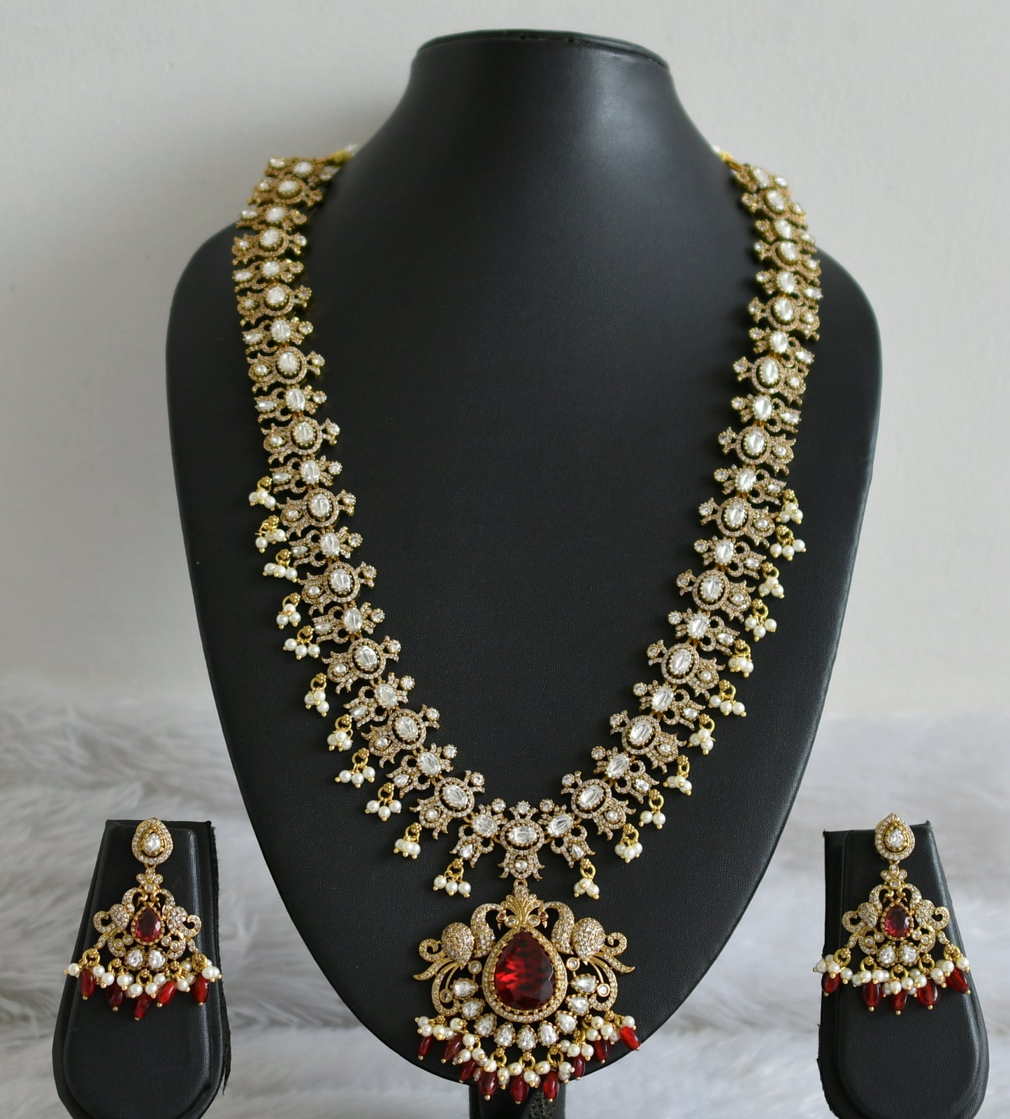 Antique gold tone cz white-red pearl cluster beaded victorian peacock haar set dj-48750