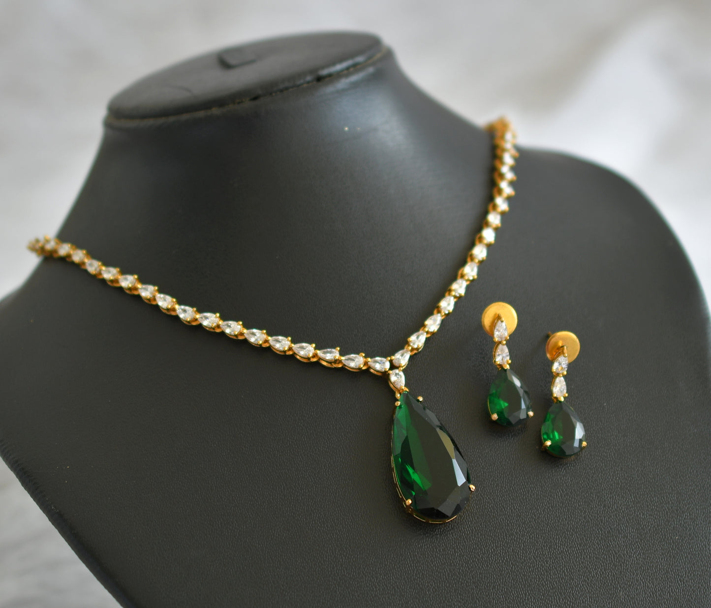 Matte finish cz green thilak stone necklace set dj-47007