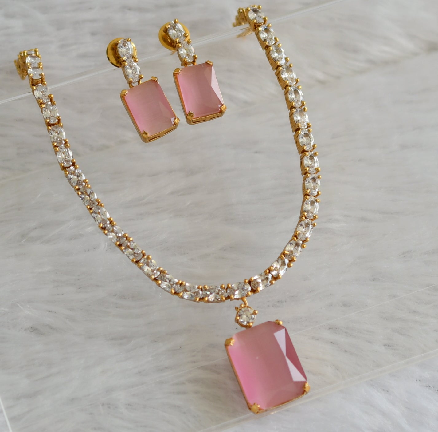 Matte finish cz white-baby pink block stone necklace set dj-47012