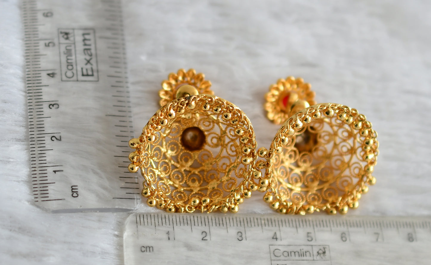 Gold tone coral stone jhumkka dj-48826