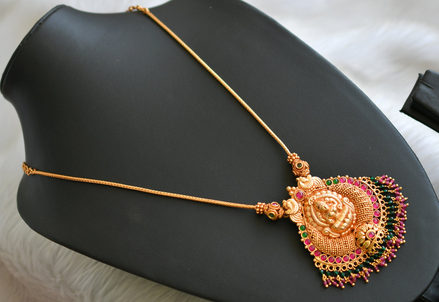 Gheru finish kemp-green Lakshmi chain necklace dj-42404
