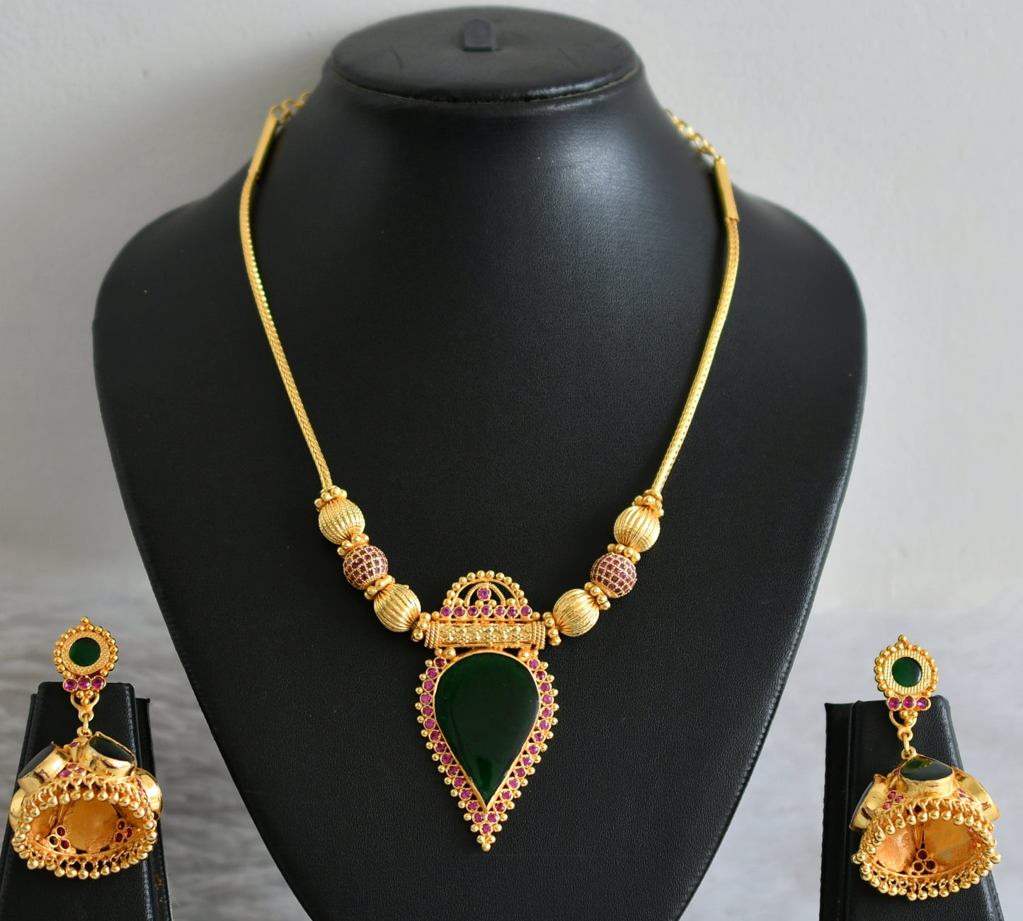 Gold tone kerala style ad pink-green gopi necklace set dj-48828