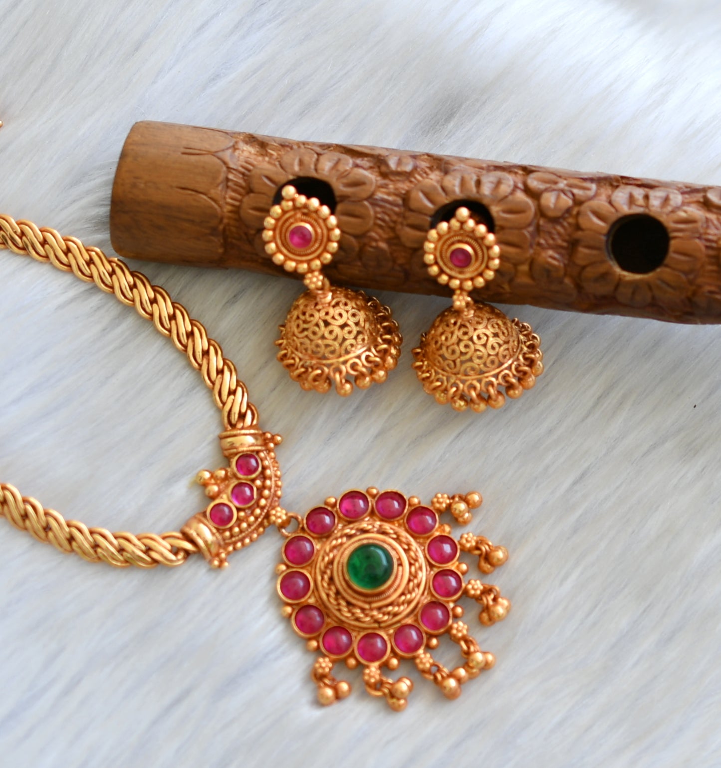 Gheru finish Kemp-green necklace set dj-42415