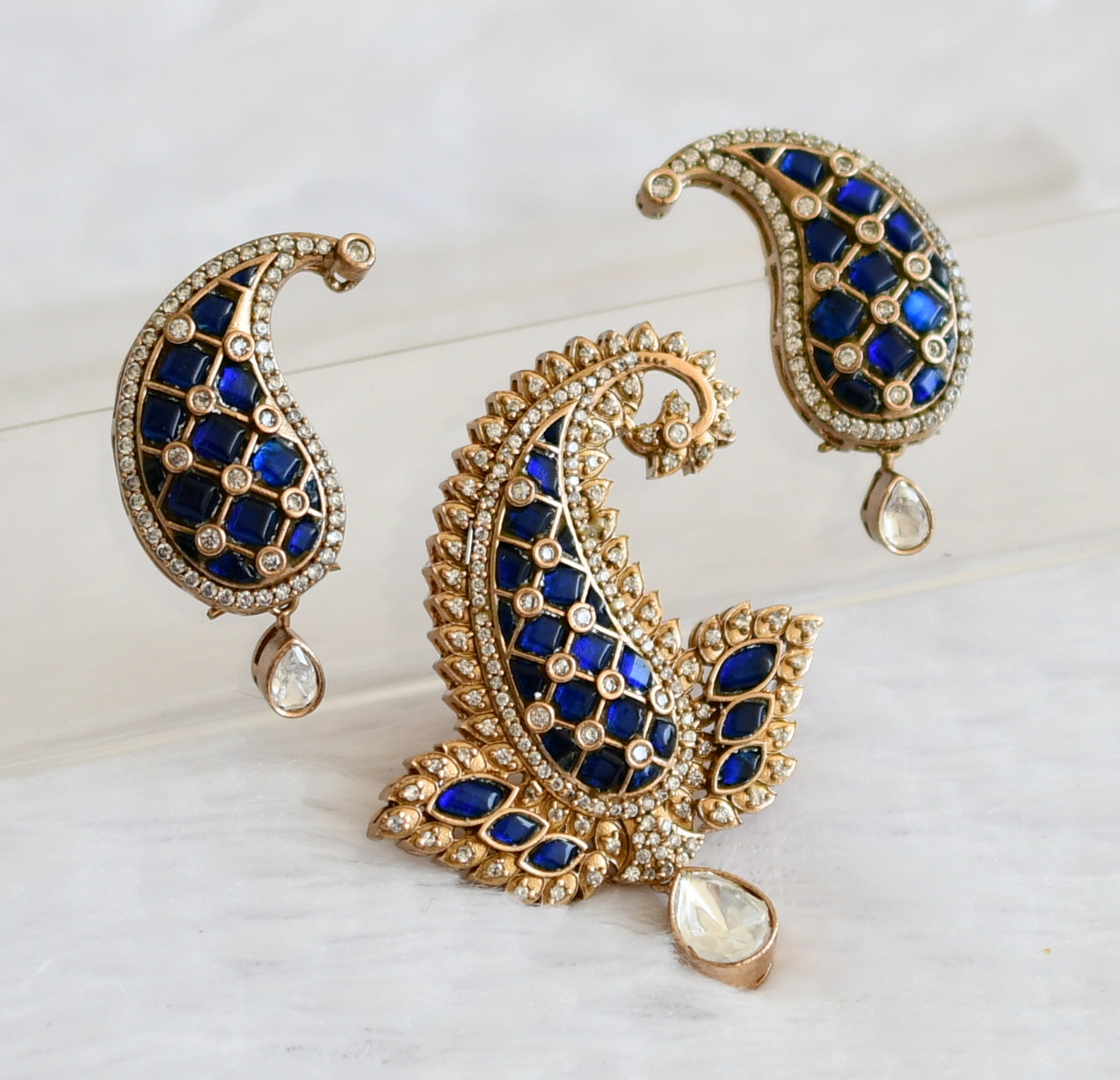 Antique gold tone blue-white kundan jadau mango pendant set dj-50738