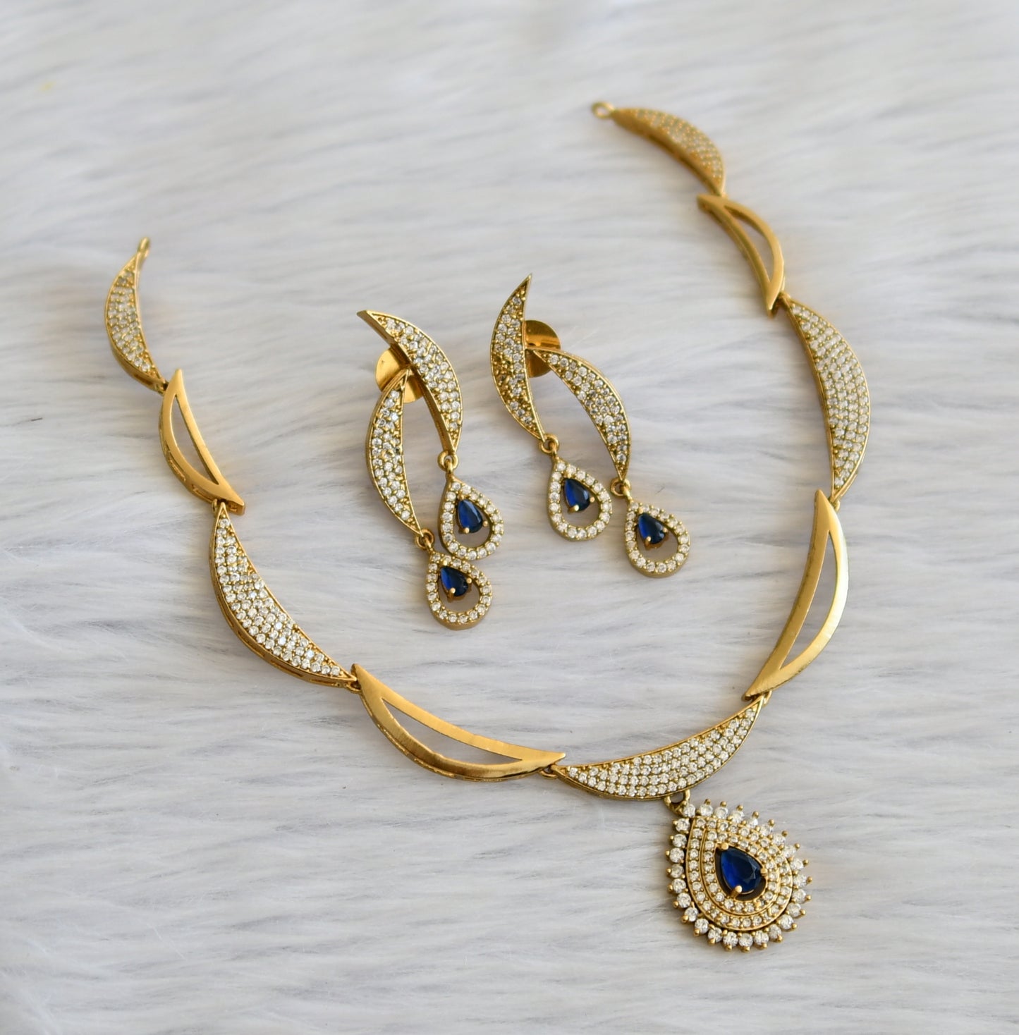 Gold tone cz white-blue stone necklace set dj-45351