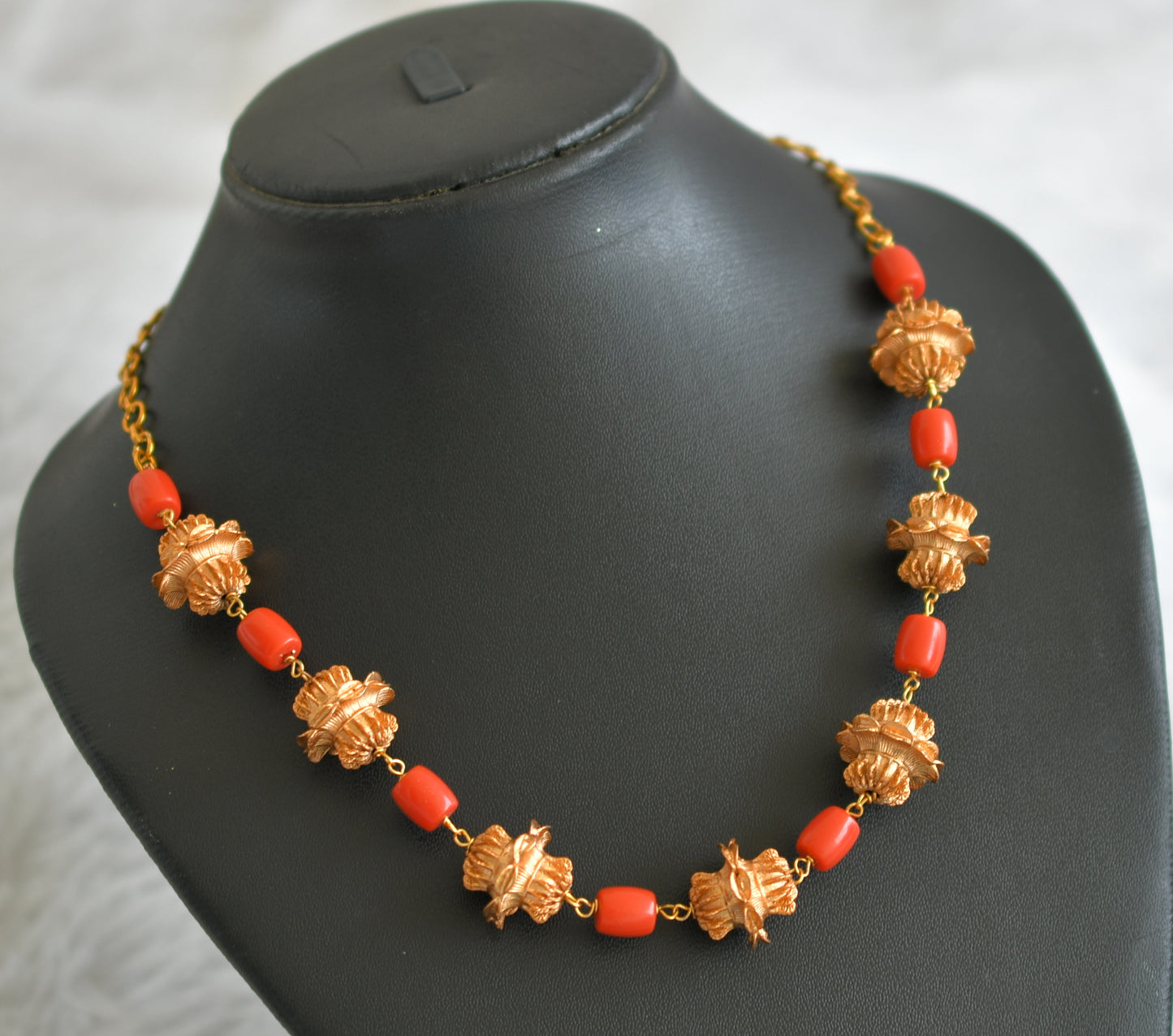 Matte finish coral beads necklace dj-41863