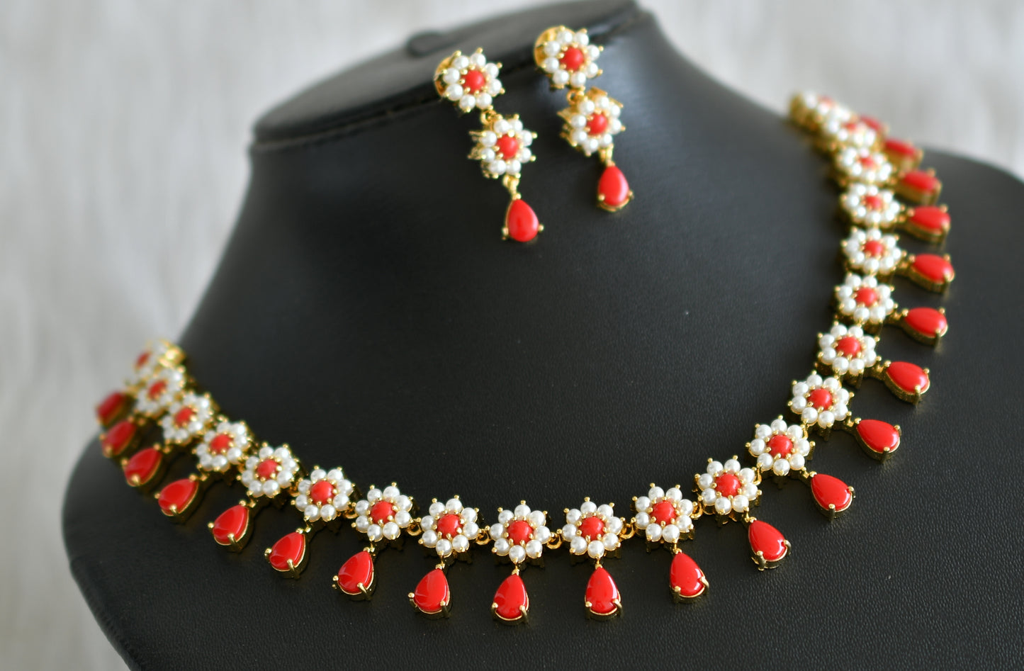 Gold tone pearl-coral stone flower necklace set dj-43712