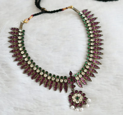 Black finish precious kemp-green-white mulla mottu pearl necklace dj-50754