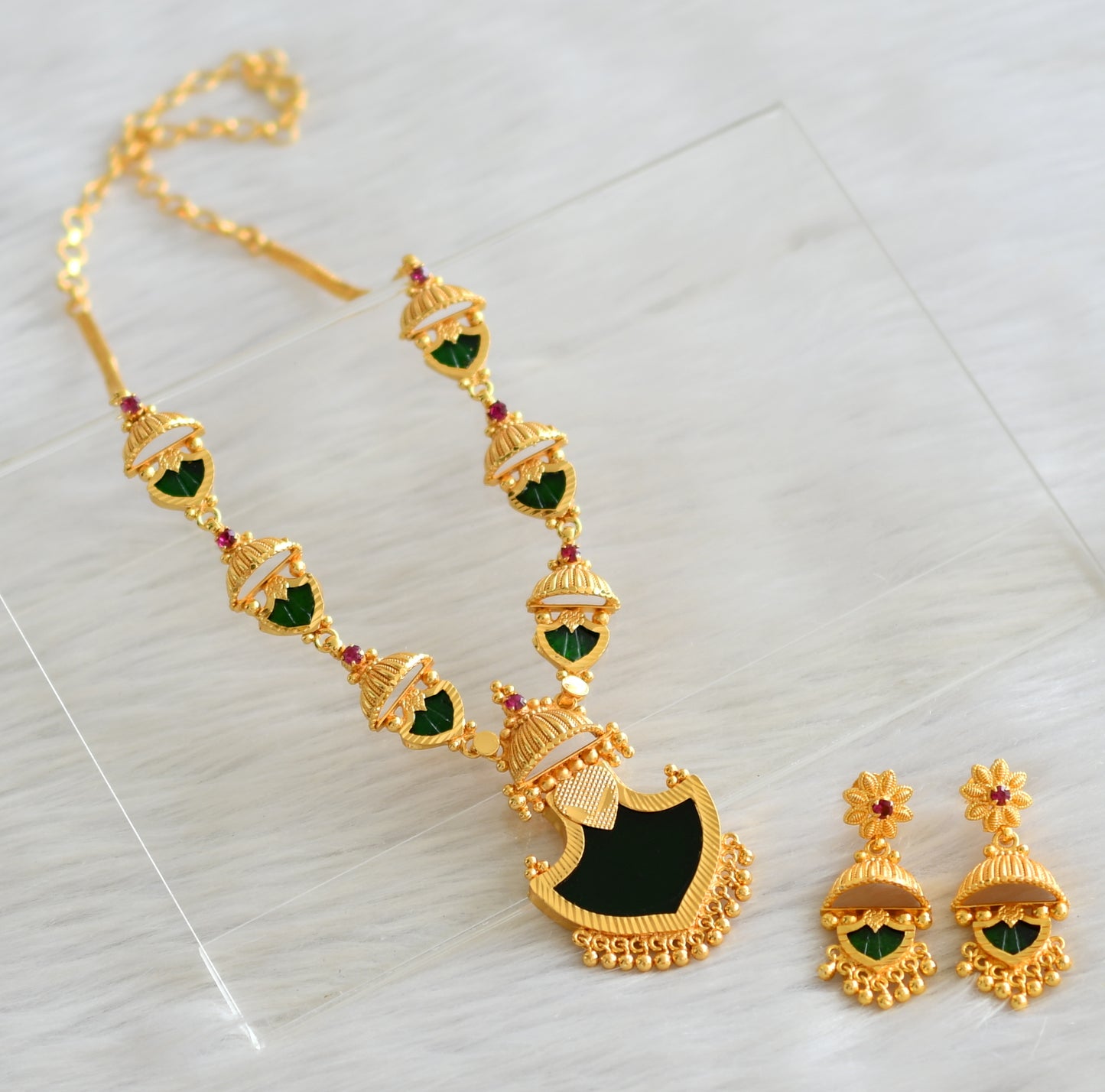 gold tone pink-green kerala style palakka necklace set dj-43258