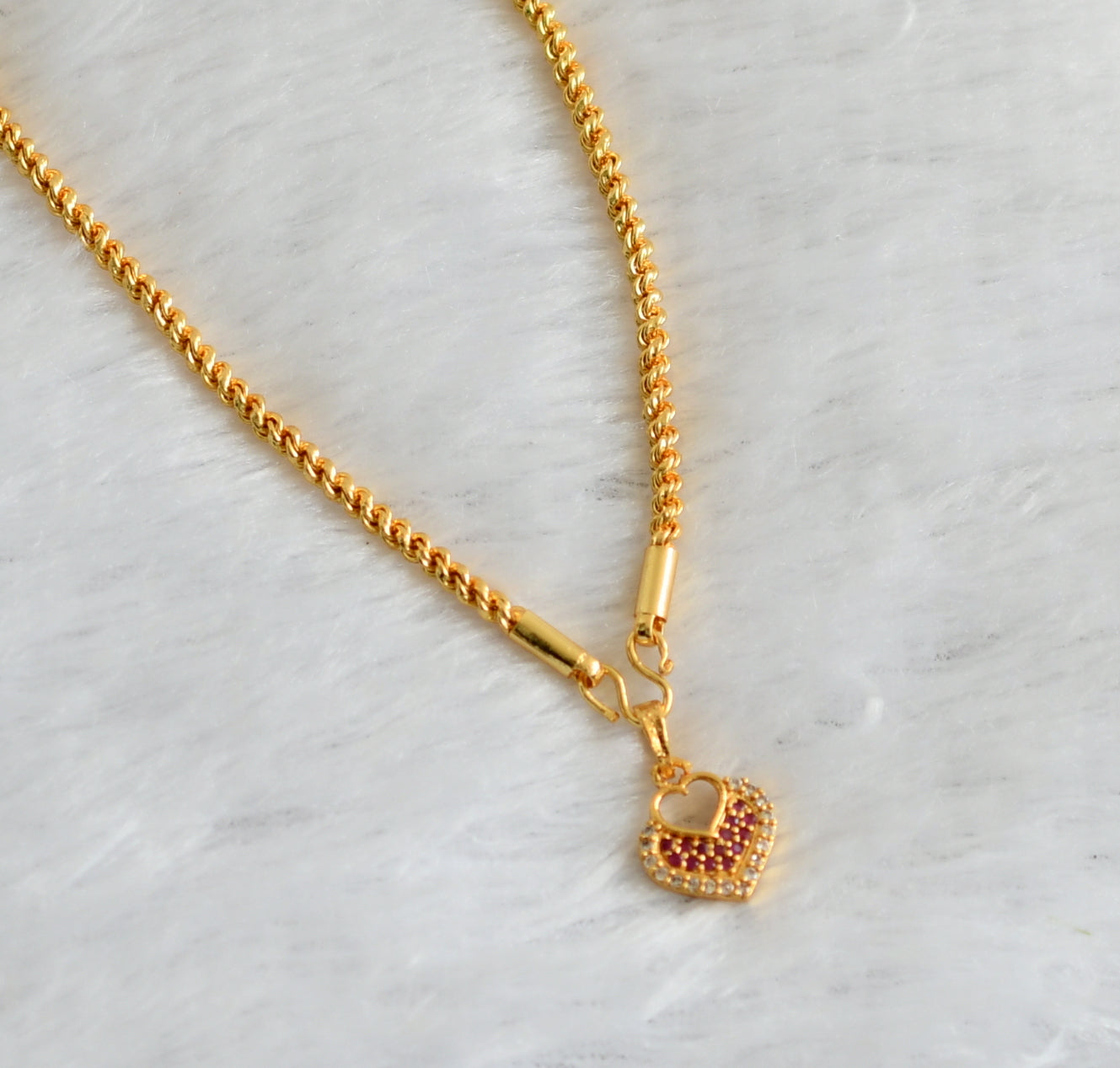 Gold tone chain with ruby white heart shape pendant dj-35982