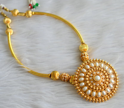 Antique gold tone round pendant pearl necklace dj-02304
