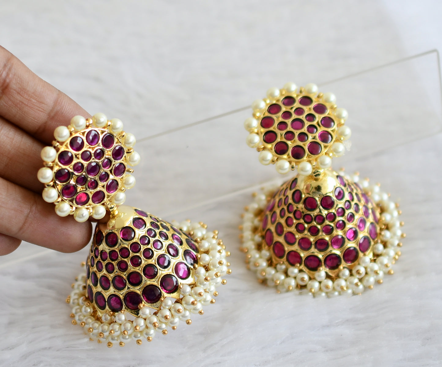Gold tone precious kemp pearl big jhumkka dj-50783